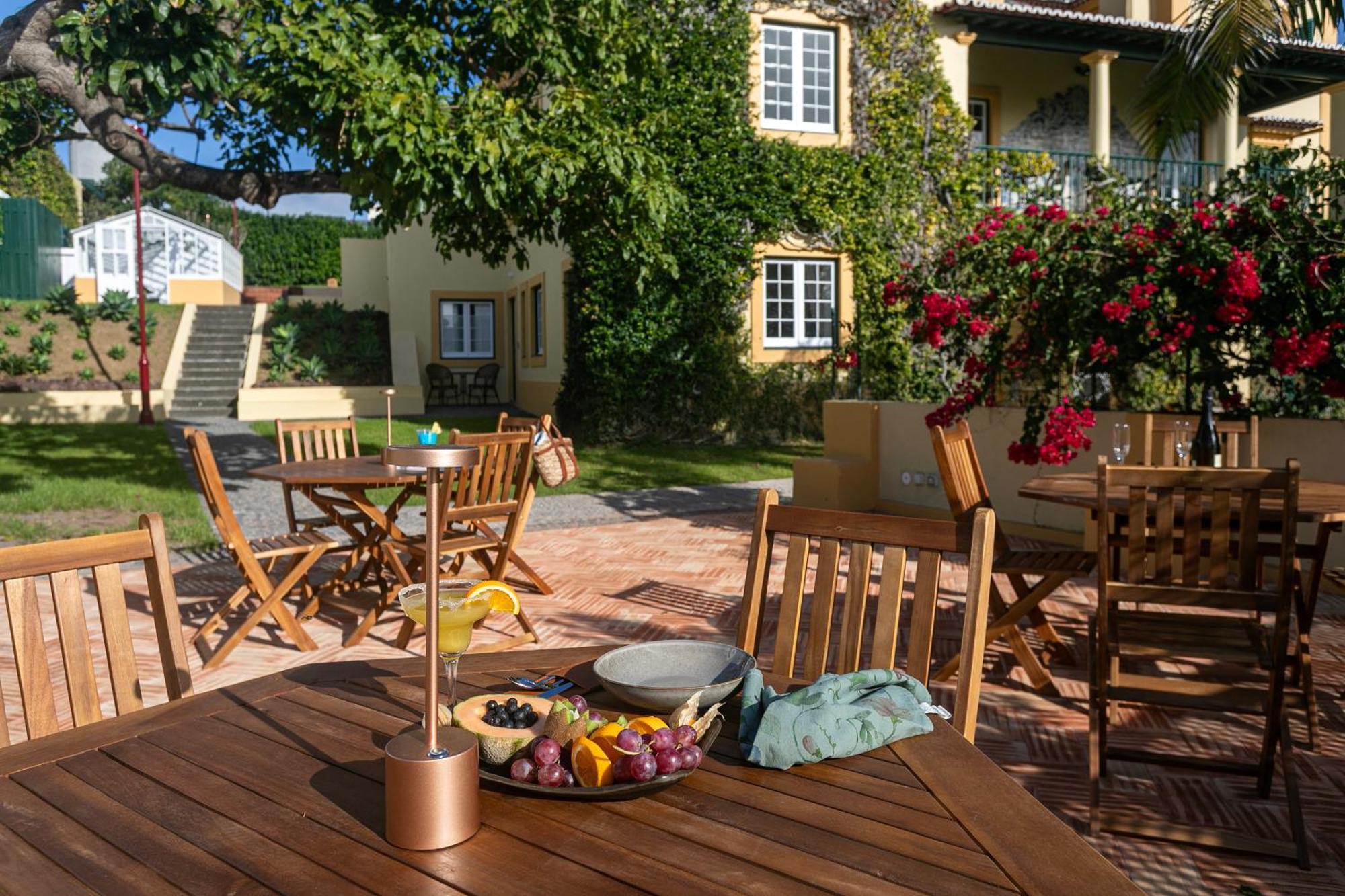 Casa Portuguesa - Charming House Bed & Breakfast ปอนตาเดลกาดา ภายนอก รูปภาพ
